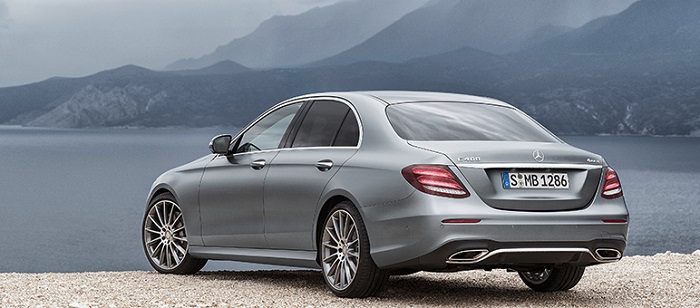 Новый Mercedes-Benz E-Class будет «умнейшим бизнес-седаном» Новый Mercedes-Benz E-Class будет «умнейшим бизнес-седаном»