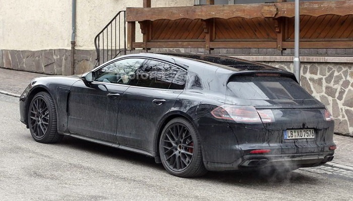 Porsche Panamera: Универсал замечен на дороге Porsche Panamera: Универсал замечен на дороге