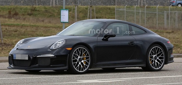Porsche 911 R рассекречен до премьеры Porsche 911 R рассекречен до премьеры