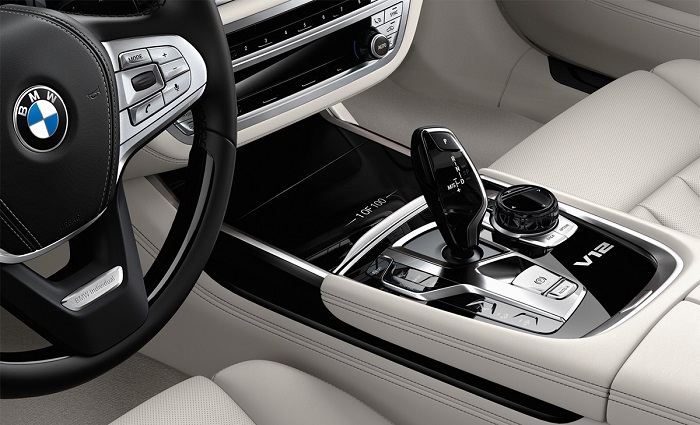 Юбилейная BMW 7-Series: Названы российские цены Юбилейная BMW 7-Series: Названы российские цены