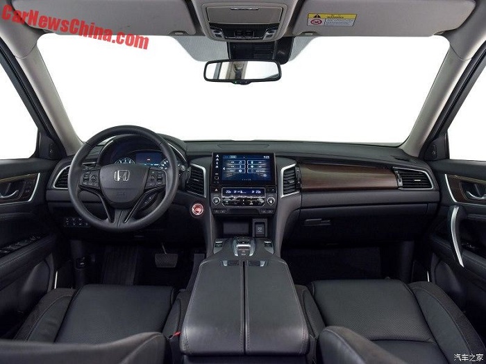 Honda рассекретила новый кроссовер Honda рассекретила новый кроссовер