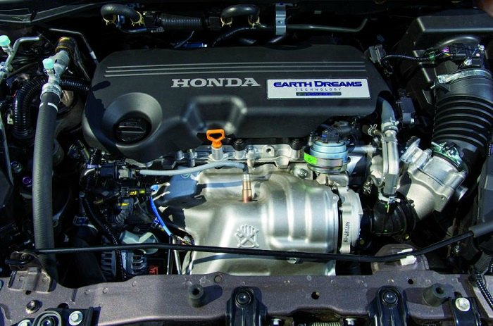 Обслуживание Honda «в гараже у дяди Вани» Обслуживание Honda «в гараже у дяди Вани»