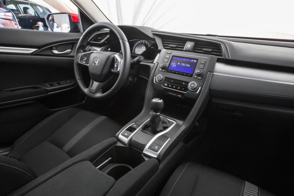 фото салона Honda Civic 5D 2017-2018 фото салона Honda Civic 5D 2017-2018