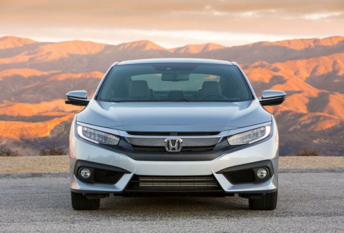 Honda Civic 3  2015 . 10 .  .